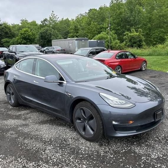 TESLA MODEL 3 2018 5YJ3E1EB0JF066033 image